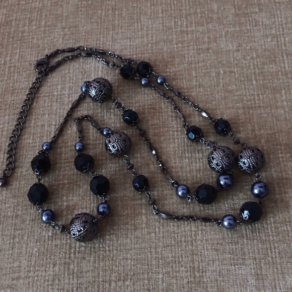 Dark Tone Metal Chain Beaded Necklace - Picture 8 of 12